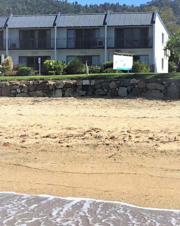 Whitsunday Waterfront Apartments Airlie Beach Aparthotel