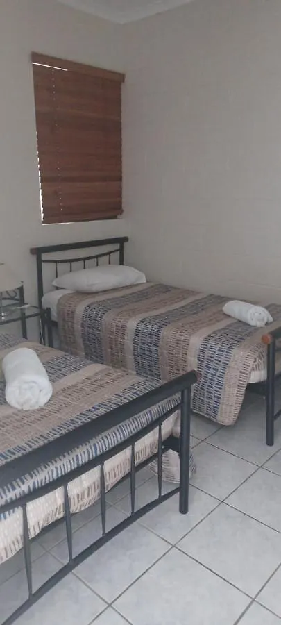 Whitsunday Waterfront Apartments Airlie Beach Aparthotel