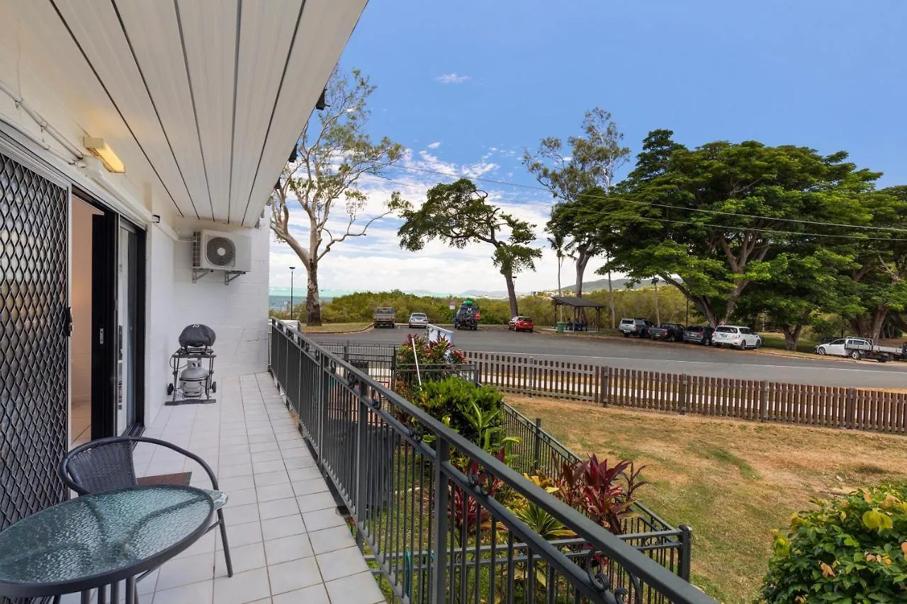 Whitsunday Waterfront Apartments Airlie Beach Aparthotel