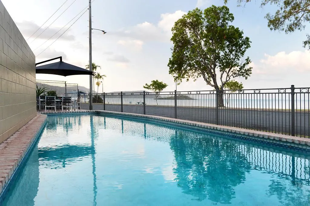 Aparthotel Whitsunday Waterfront Apartments Airlie Beach