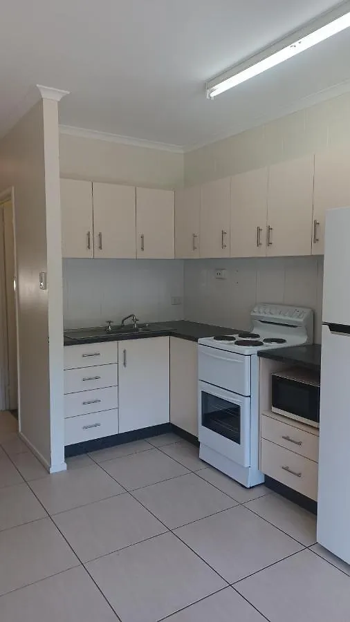 Whitsunday Waterfront Apartments Airlie Beach