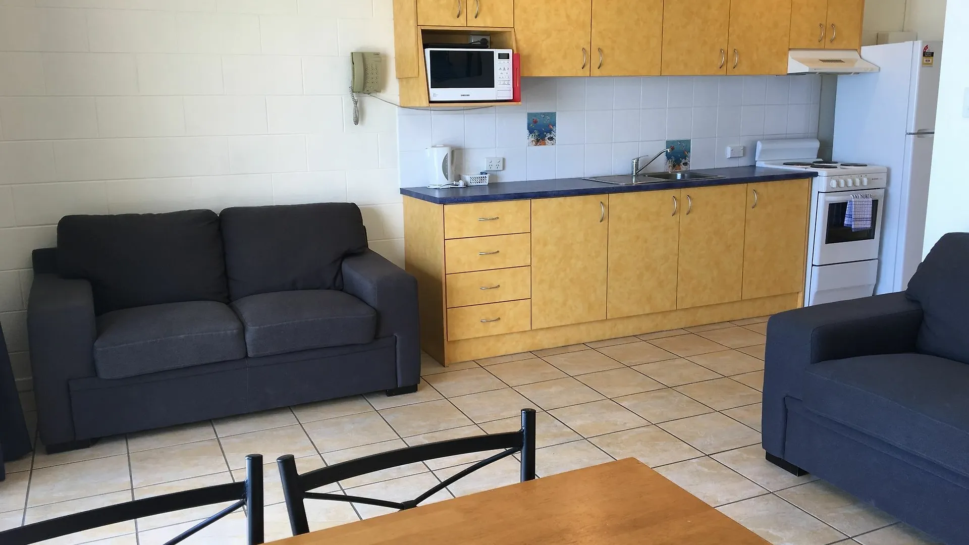 Whitsunday Waterfront Apartments Airlie Beach