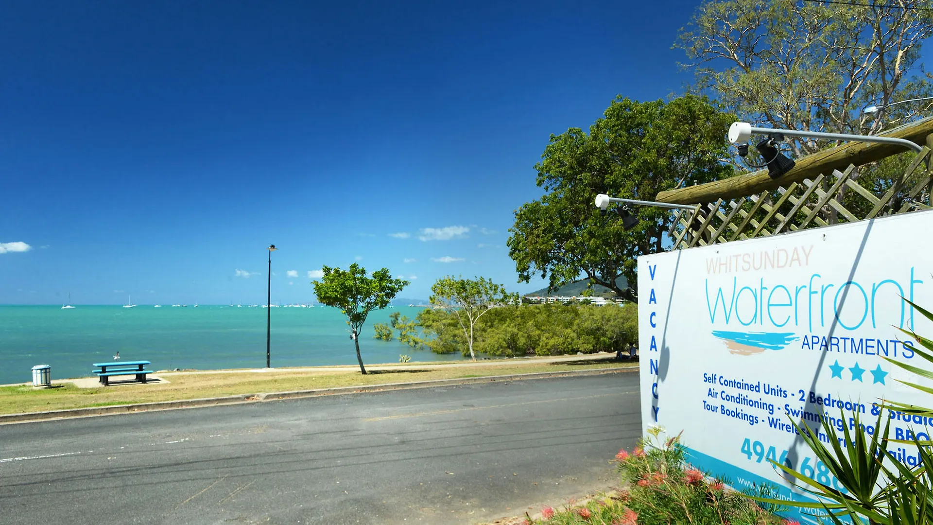 Whitsunday Waterfront Apartments Airlie Beach Aparthotel