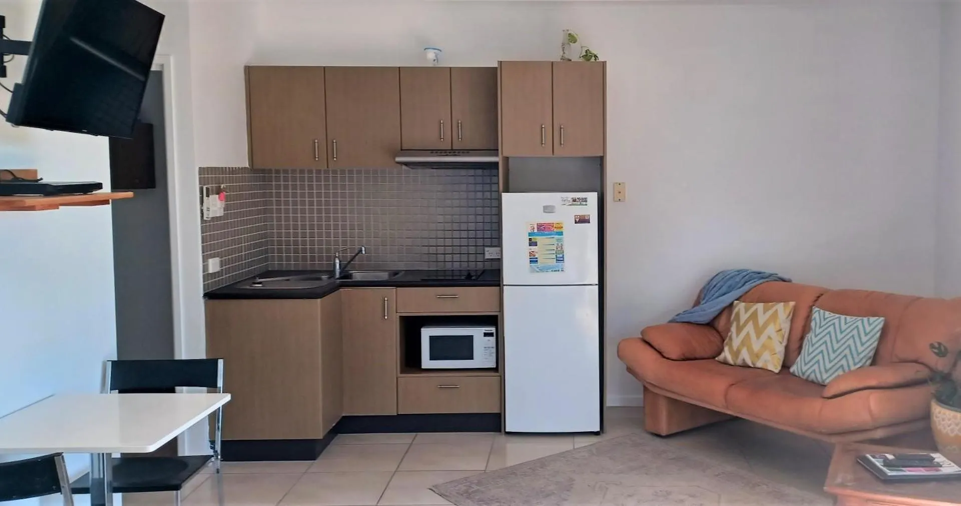 Whitsunday Waterfront Apartments Airlie Beach Aparthotel