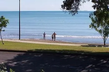 Whitsunday Waterfront Apartments Airlie Beach Aparthotel